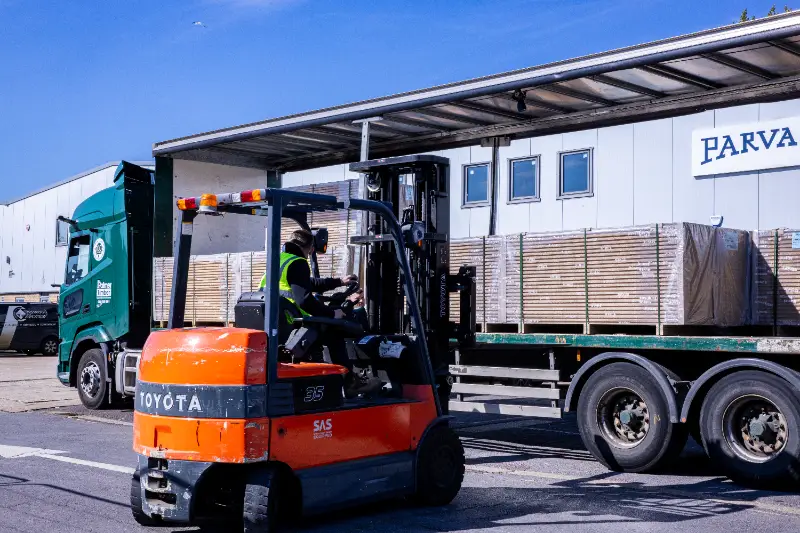 Unloading Mezzanine Floor Panels
